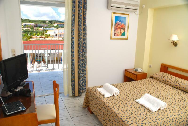 Planos Hotel Экстерьер фото