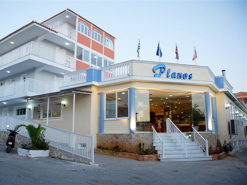 Planos Hotel Экстерьер фото