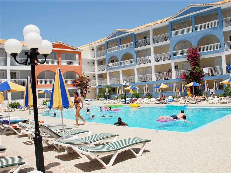 Planos Hotel Экстерьер фото